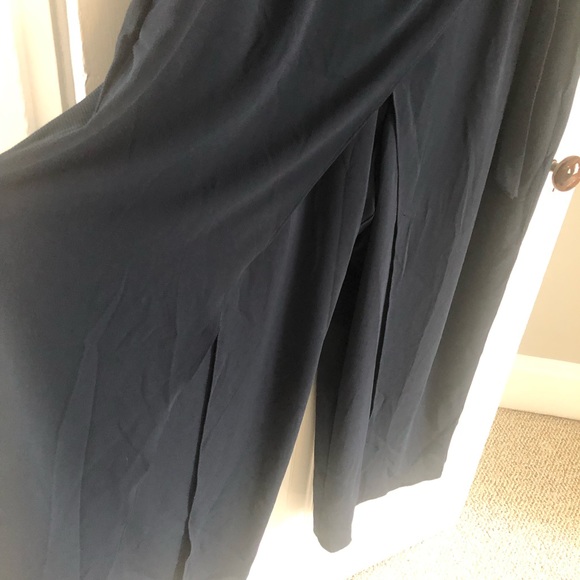 London Times side tie jumpsuit- Navy - size 16 - Picture 3 of 6